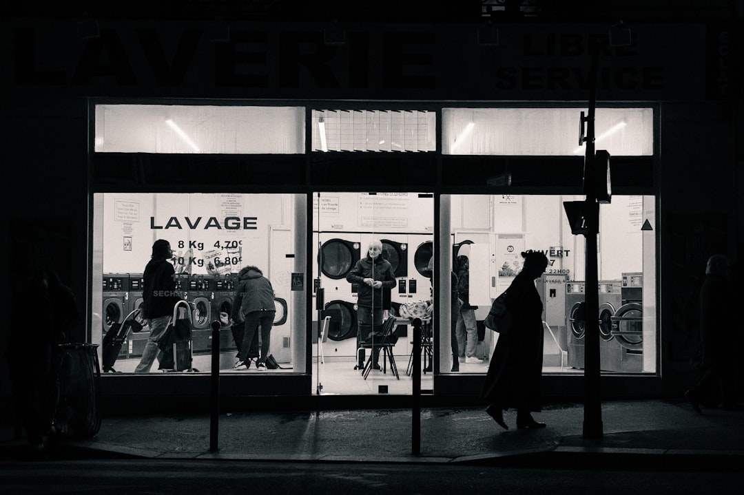 5. Audience + niche: the boutique advantage big brands can’t copy fast - small fashion boutique social media