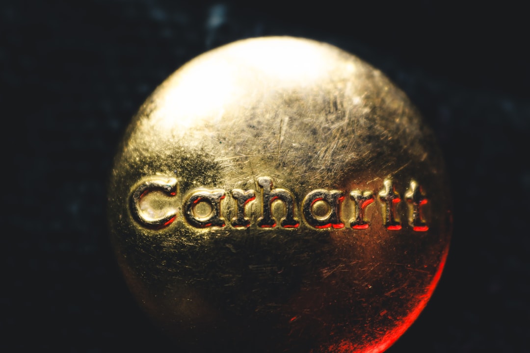 Content formats that sell: Trends, edits, and hooks for fashion - Instagram Reels vs TikTok